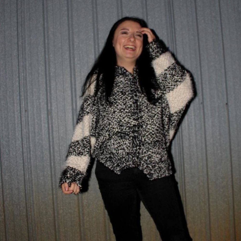 Meet your Posher, Allie montanna